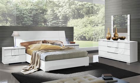 Modern High Gloss Bedroom Furniture